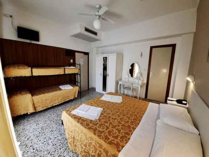 Hotel Modenese リッチョーネ エクステリア 写真