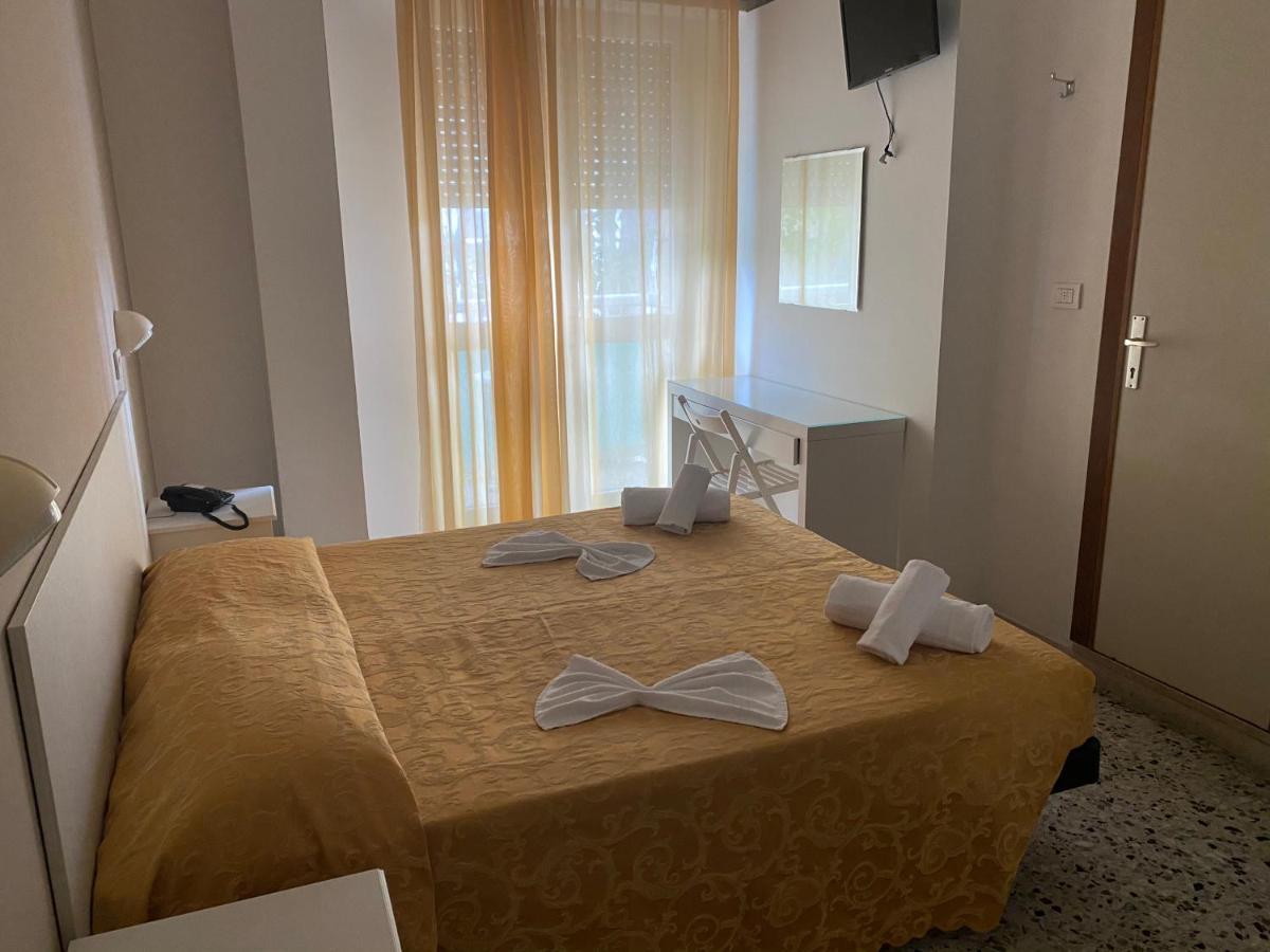 Hotel Modenese リッチョーネ エクステリア 写真