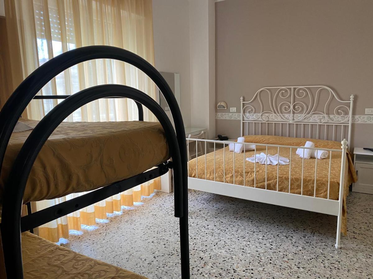 Hotel Modenese リッチョーネ エクステリア 写真