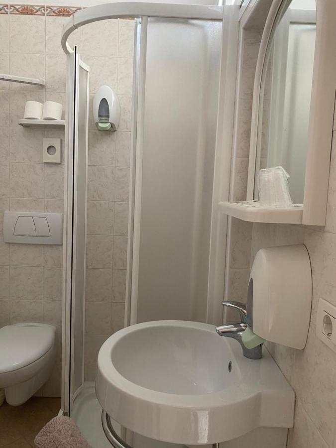 Hotel Modenese リッチョーネ エクステリア 写真