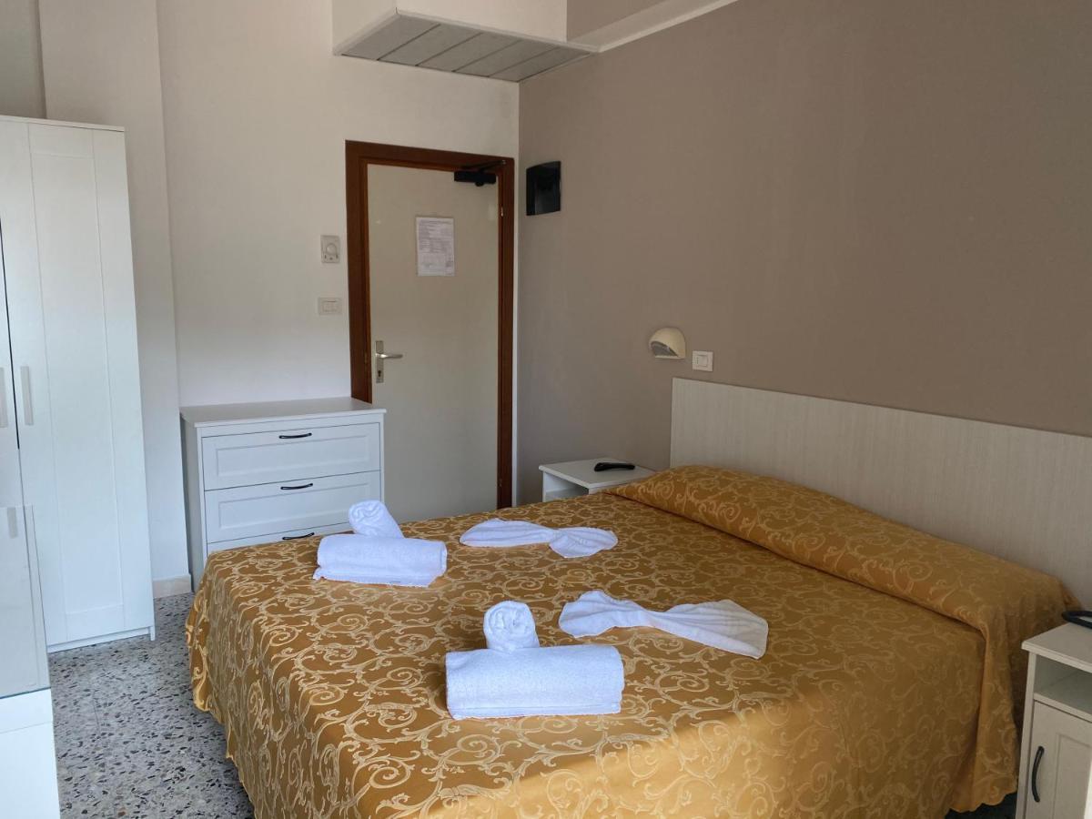 Hotel Modenese リッチョーネ エクステリア 写真