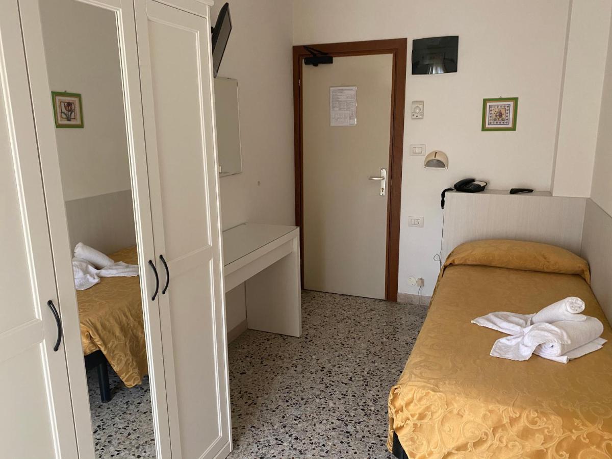 Hotel Modenese リッチョーネ エクステリア 写真