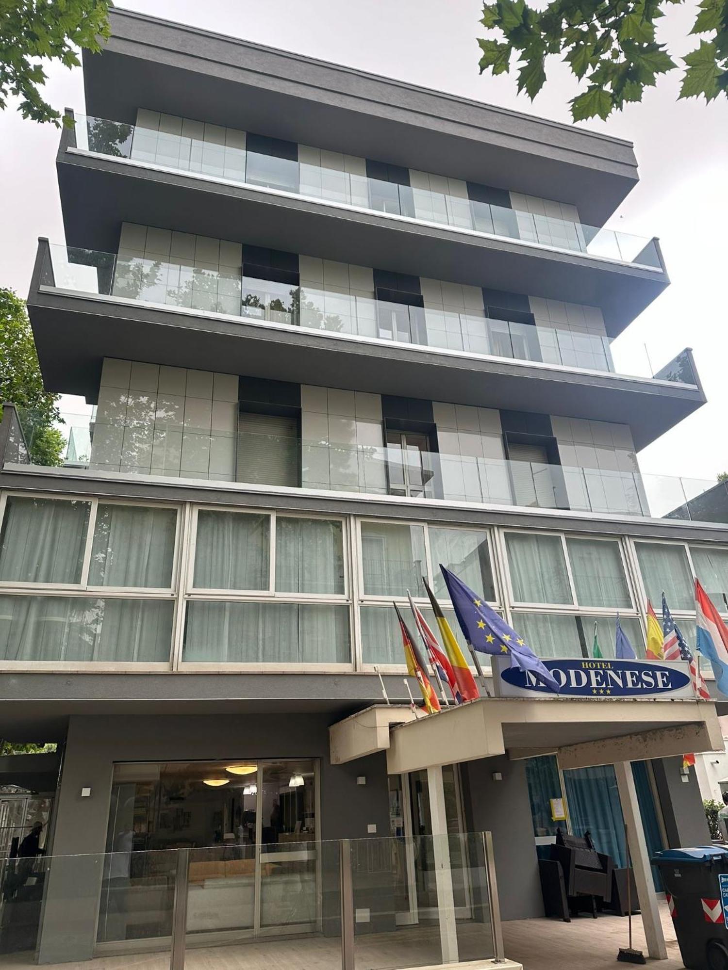 Hotel Modenese リッチョーネ エクステリア 写真